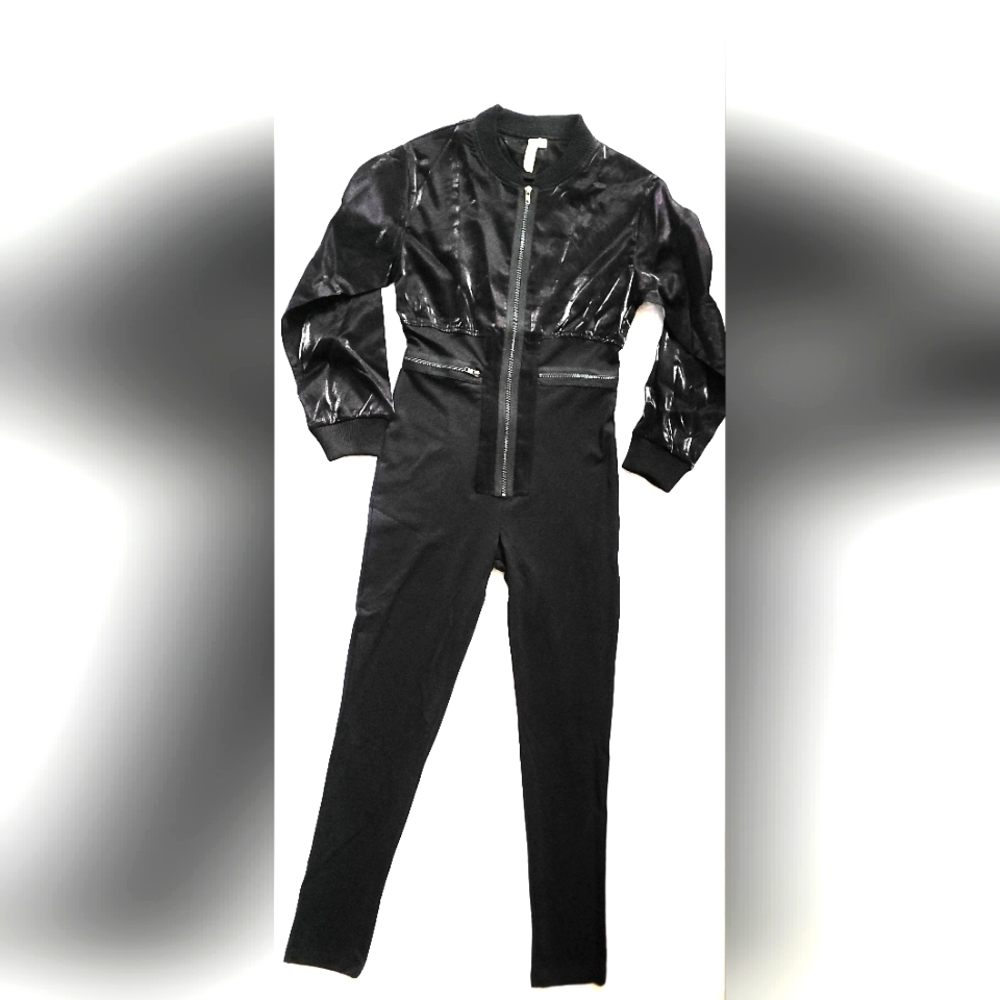 NWOT!Summer Party Club Event Women's Black Zip Front Long Sleeve Jumpsuit Small